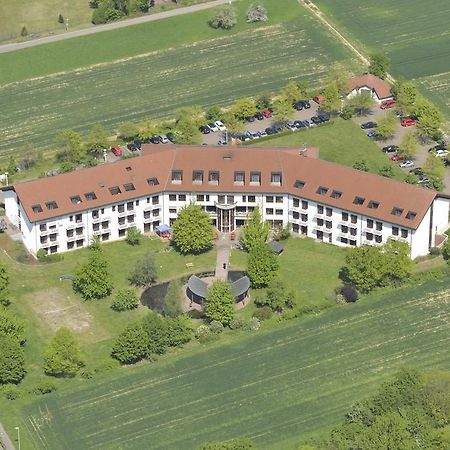Steinbach im Taunus Tagungs- Und Bildungszentrum Steinbach/Taunus מראה חיצוני תמונה