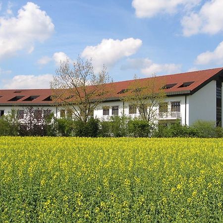 Steinbach im Taunus Tagungs- Und Bildungszentrum Steinbach/Taunus מראה חיצוני תמונה