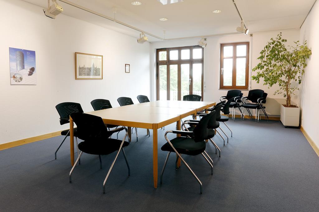 Steinbach im Taunus Tagungs- Und Bildungszentrum Steinbach/Taunus מראה חיצוני תמונה