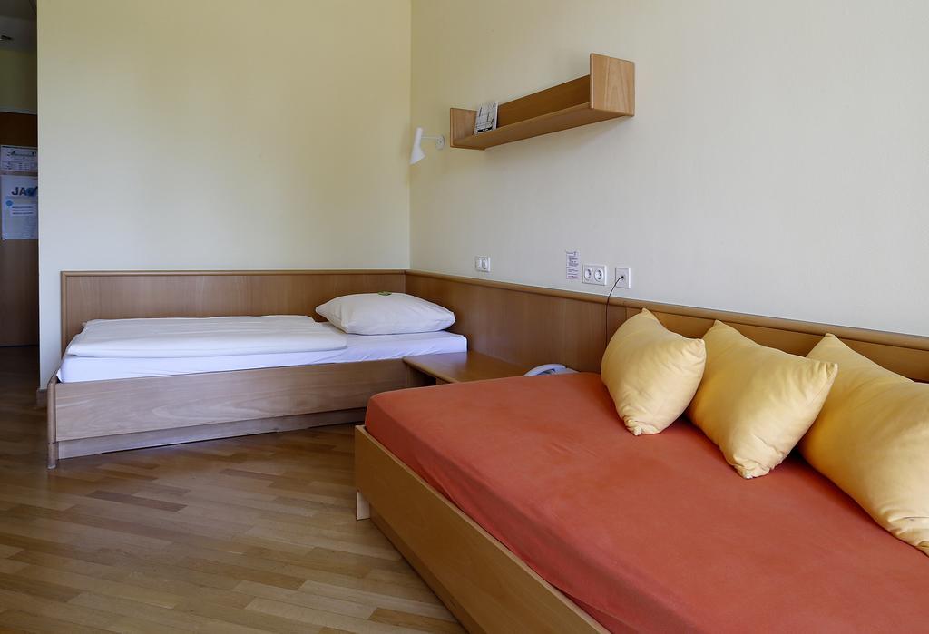 Steinbach im Taunus Tagungs- Und Bildungszentrum Steinbach/Taunus חדר תמונה