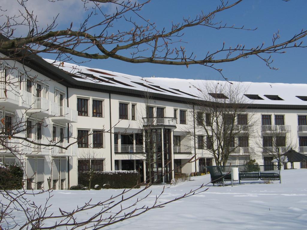 Steinbach im Taunus Tagungs- Und Bildungszentrum Steinbach/Taunus מראה חיצוני תמונה
